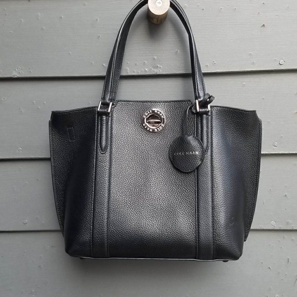 Gorgeous! Cole Haan Grand Series Black Leather Handbag With Key Lock